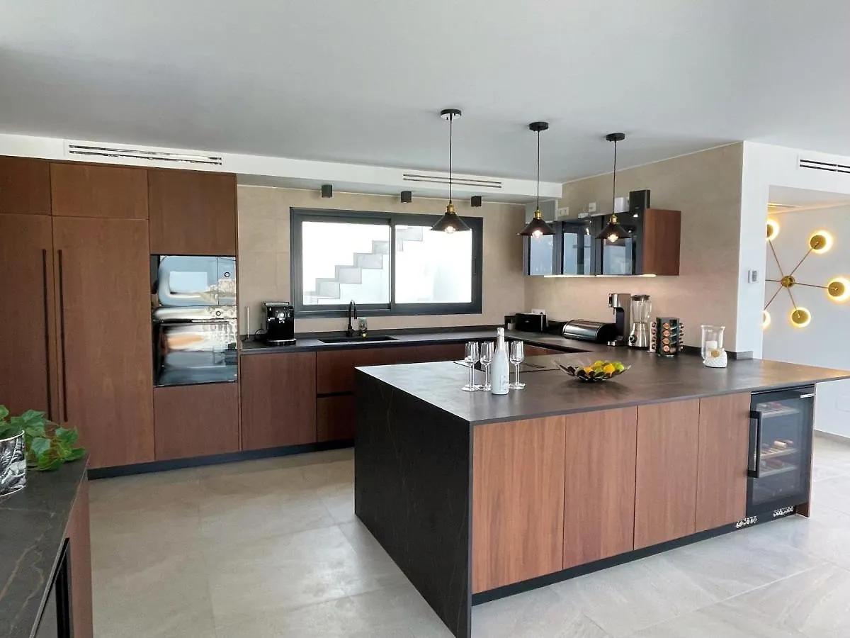 Villa Colina Del Mar - With Heated Pool & Luxurious View Near The Beach Нерха